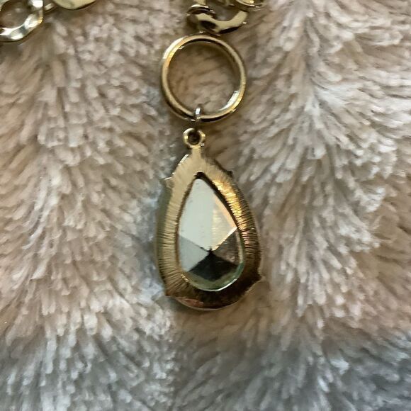 Gold tone 18” necklace with black stone - Picture 2 of 6